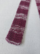 Lade das Bild in den Galerie-Viewer, Cerruti Paris cravate tricot bordeaux en pur coton Made in Italy