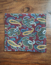 Charger l'image dans la galerie, Liberty of London pochette bordeaux à motif paisley 100% coton Made in England