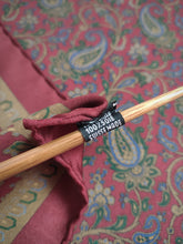 Charger l'image dans la galerie, Van Laack pochette vintage en soie à motif paisley Made in Switzerland