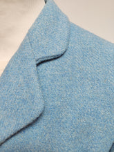 Charger l'image dans la galerie, Phist blazer femme bleu ciel vintage en laine Harris Tweed 46