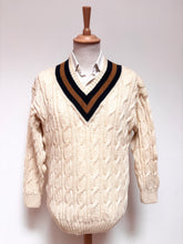 Lade das Bild in den Galerie-Viewer, St Michael pull cricket torsadé 100% laine vierge Made in UK Taille L