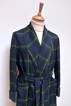 Charger l'image dans la galerie, Brummell robe de chambre tartan vintage à col châle en laine Made in France Taille 3 / M