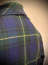 Charger l'image dans la galerie, Brummell robe de chambre tartan vintage à col châle en laine Made in France Taille 3 / M