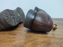 Charger l'image dans la galerie, Walter shoes mocassins pampilles femme en cuir grainé marron 36
