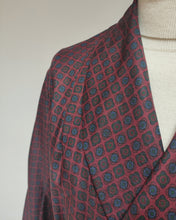 Afbeelding in Gallery-weergave laden, Lario Suprema robe de chambre à col châle à motif géométrique M