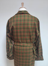 Lade das Bild in den Galerie-Viewer, Neri Torino robe de chambre à carreaux vintage en pure laine 52