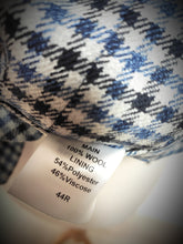 Charger l'image dans la galerie, Gilet croisé en pure laine vierge à carreaux 54