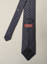 Charger l'image dans la galerie, Camerucci cravate grise rayée en laine Made in Italy