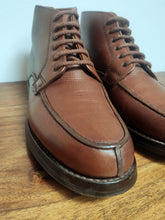 Charger l'image dans la galerie, Bowen bottines marrons en cuir texturé Made in England 6,5 UK / 40 FR