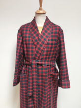 Charger l'image dans la galerie, Marcel Reinhold Paris robe de chambre tartan vintage à col châle en laine Made in France