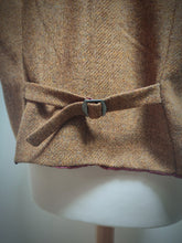 Charger l'image dans la galerie, Daniels & Korff gilet marron en pure laine 56
