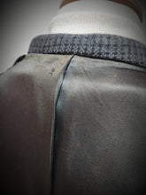 Charger l'image dans la galerie, Manteau vintage raglan en pure laine à carreaux 54