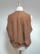 Charger l'image dans la galerie, Daniels & Korff gilet marron en pure laine 56