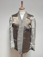 Charger l&#39;image dans la galerie, Lubiam costume Prince de Galles en pure laine vierge super 130&#39;S Made in Italy
