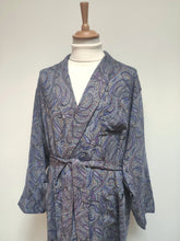 Charger l'image dans la galerie, Pierre Cardin robe de chambre vintage paisley à col châle en laine