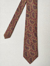 Charger l'image dans la galerie, Old England Paris X Charles Hill cravate moutarde en soie Made in England