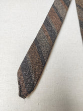 Charger l&#39;image dans la galerie, Michelsons of London cravate vintage en pure laine Irish Tweed

