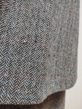 Afbeelding in Gallery-weergave laden, Harrods cape chevrons vintage en pure laine vierge Made in Scotland