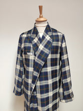 Charger l'image dans la galerie, Marcel Reinhold Paris robe de chambre tartan vintage à col châle en laine Made in France