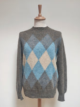 Charger l&#39;image dans la galerie, MC George pull losanges en pure laine Shetland Made in Scotland XXL
