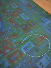 Charger l'image dans la galerie, Charles Hill pochette en soie à motif fantaisie Made in England