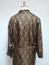 Charger l'image dans la galerie, Robe de chambre paisley vintage à col châle en pure soie Made in Italy