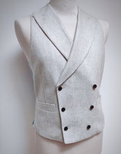 Charger l'image dans la galerie, Suitsupply gilet croisé gris clair en flanelle de laine modèle Pierre M