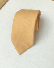 Charger l'image dans la galerie, Christian Dior X Michael Drake cravate orange en cachemire Made in England