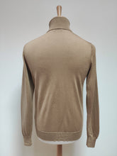 Charger l'image dans la galerie, Suitsupply pull à col roulé beige en laine mérinos S