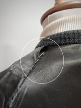 Charger l'image dans la galerie, Manteau vintage raglan en pure laine à carreaux 54