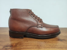 Charger l'image dans la galerie, Bowen bottines marrons en cuir texturé Made in England 6,5 UK / 40 FR