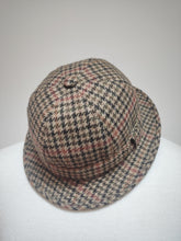 Charger l'image dans la galerie, Scott & Co Hatters X Old England chapeau ghillie pied de poule 100% laine 57