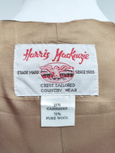 Charger l&#39;image dans la galerie, Harris McKenzie gilet de costume vintage en laine et cachemire 52
