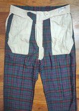 Charger l&#39;image dans la galerie, Façonnable pantalon à pinces vintage à carreaux Made in Italy
