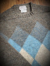 Charger l&#39;image dans la galerie, MC George pull losanges en pure laine Shetland Made in Scotland XXL
