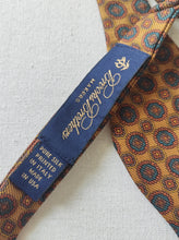 Charger l'image dans la galerie, Brooks Brothers noeud papillon jaune moutarde en soie Made in USA