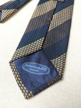 Charger l'image dans la galerie, Personality Milano cravate club vintage en grenadine de soie Made in Italy