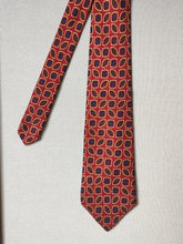 Charger l'image dans la galerie, Inès de la Fressange X Drake's cravate rouge en soie à motif géométrique Made in England