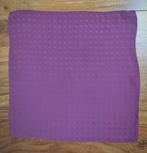 Charger l'image dans la galerie, Trio de pochettes vintage en soie Made in Italy