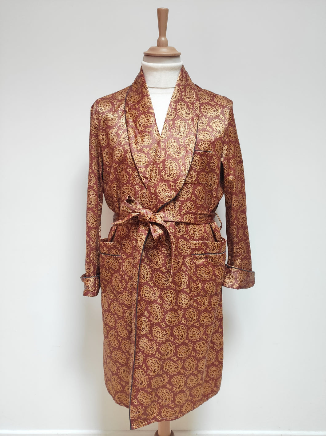 Robe de chambre paisley vintage à col châle en satin de coton Made in France