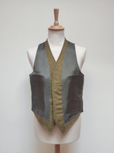 Charger l'image dans la galerie, Gilet de costume vintage en laine à carreaux fenêtre M