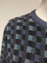 Charger l'image dans la galerie, Alan Paine pull vintage en laine d'agneau Made in England