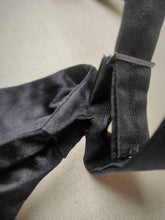 Charger l'image dans la galerie, Old England Paris noeud papillon à nouer en soie Made in France