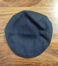 Charger l'image dans la galerie, Lock & Co Hatters London casquette marine à chevrons 100% laine 58