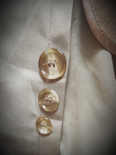Charger l'image dans la galerie, Brooks Brothers trench-coat femme vintage beige Made in USA