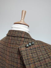 Charger l'image dans la galerie, Harris Tweed X Walbusch blazer vintage en tweed marron 54