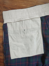 Charger l'image dans la galerie, Façonnable pantalon à pinces vintage à carreaux Made in Italy