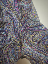 Charger l'image dans la galerie, Pierre Cardin robe de chambre vintage paisley à col châle en laine