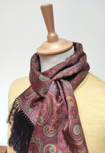 Afbeelding in Gallery-weergave laden, Neri del Ponte écharpe double face en laine et soie à motif floral Made in Italy