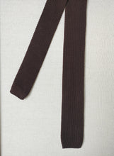 Charger l'image dans la galerie, Tino Cosma cravate tricot marron en coton Made in Italy